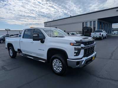 2020 Chevrolet 3500 Crew Cab, $36485. Photo 2