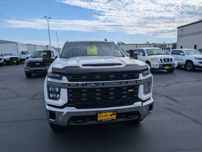 2020 Chevrolet 3500 Crew Cab, $36485. Photo 3