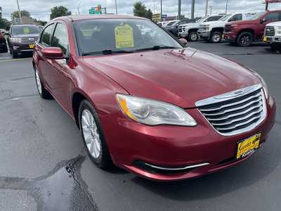 2011 Chrysler 200, $5495. Photo 2