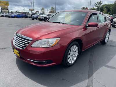2011 Chrysler 200, $5495. Photo 4