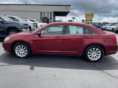 2011 Chrysler 200, $5495. Photo 5