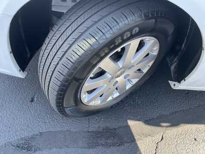 2016 Chrysler Town & Country, $6495. Photo 10