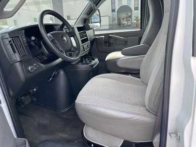 2017 Chevrolet Express Passenger, $21992. Photo 10