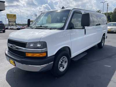 2017 Chevrolet Express Passenger, $21992. Photo 4