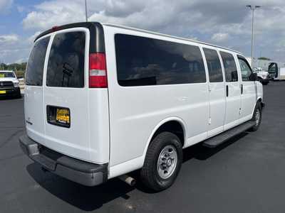 2017 Chevrolet Express Passenger, $21992. Photo 8