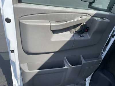 2017 Chevrolet Express Passenger, $21992. Photo 9