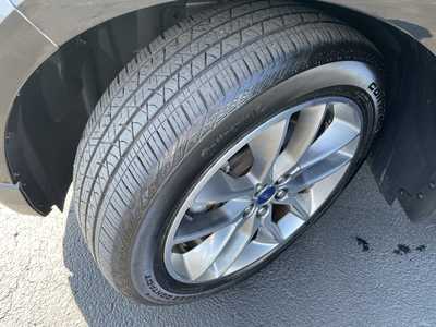 2017 Ford Edge, $17998. Photo 11