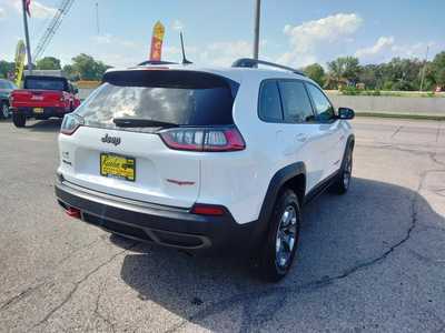 2019 Jeep Cherokee, $21995. Photo 8