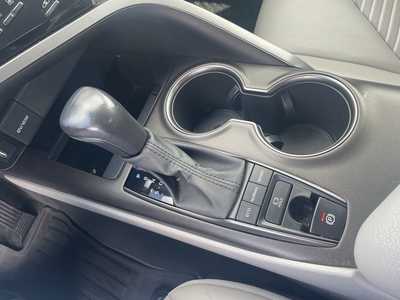 2023 Toyota Camry, $22995. Photo 12