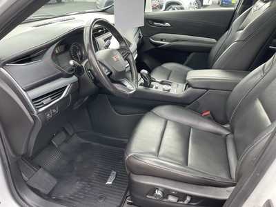 2019 Cadillac XT4, $24998. Photo 12