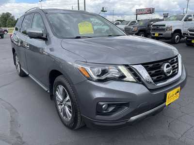 2019 Nissan Pathfinder, $17498. Photo 2