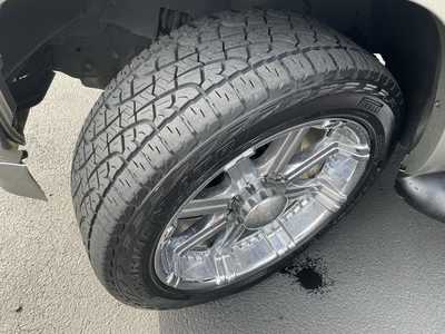 1999 Chevrolet Suburban, $15998. Photo 12