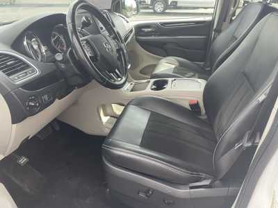 2019 Dodge Caravan, Grand, $13992. Photo 12