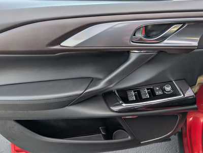 2018 Mazda CX-9, $25498. Photo 10