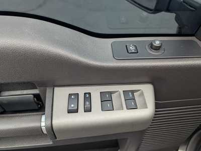 2012 Ford F250 Crew Cab, $35494. Photo 12