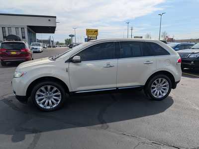 2014 Lincoln MKX, $18993. Photo 5