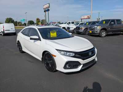 2019 Honda Civic, $20907. Photo 2
