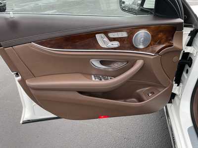 2017 Mercedes-Benz E-Class, $22897. Photo 11