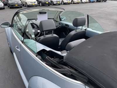 2009 Volkswagen Beetle, $9997. Photo 10