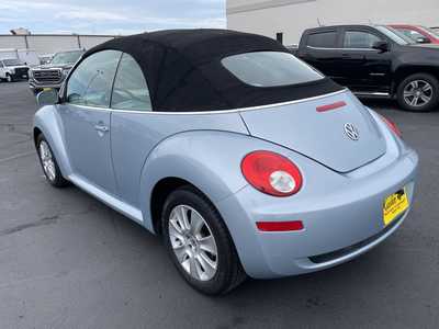 2009 Volkswagen Beetle, $9997. Photo 6