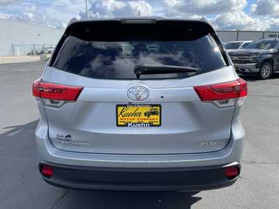 2017 Toyota Highlander, $22985. Photo 7