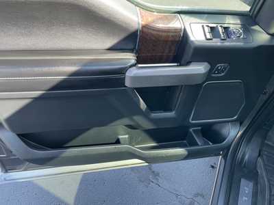 2015 Ford F150 Crew Cab, $18987. Photo 11