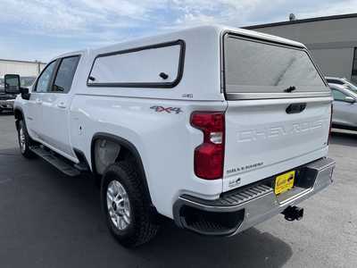 2020 Chevrolet 2500 Crew Cab, $32993. Photo 6