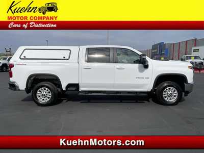 2020 Chevrolet 2500 Crew Cab, $32993. Photo 1