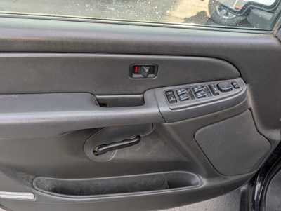 2006 GMC 1500 Crew Cab, $4995. Photo 11