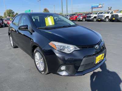 2014 Toyota Corolla, $12986. Photo 2