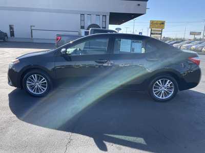2014 Toyota Corolla, $12986. Photo 5