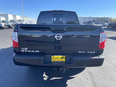 2018 Nissan Titan, $25487. Photo 7