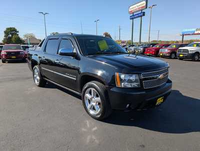 2010 Chevrolet Avalanche, $15987. Photo 2