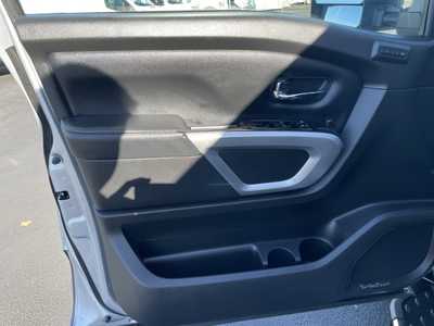 2018 Nissan Titan, $22995. Photo 12