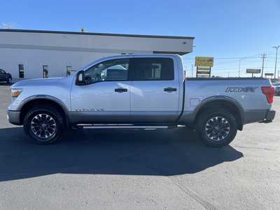 2018 Nissan Titan, $22995. Photo 5