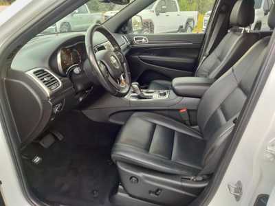 2020 Jeep Grand Cherokee, $25987. Photo 10