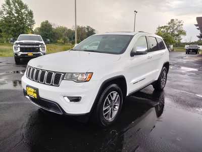 2020 Jeep Grand Cherokee, $25987. Photo 4