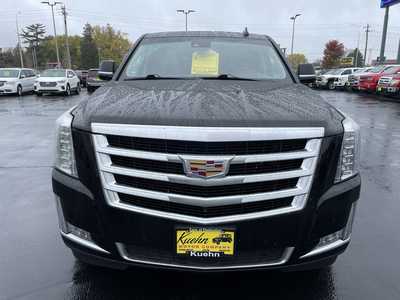 2016 Cadillac Escalade ESV, $11995. Photo 3