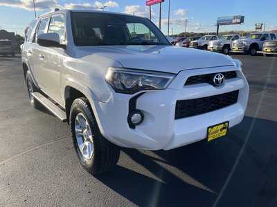 2017 Toyota 4Runner, $24900. Photo 2