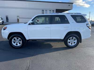 2017 Toyota 4Runner, $24900. Photo 5