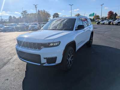 2023 Jeep Grand Cherokee L, $26487. Photo 4