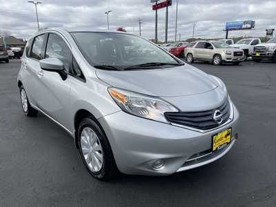 2016 Nissan Versa, $9995. Photo 2