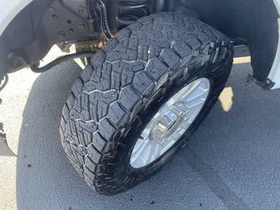 2017 Ford F250 Crew Cab, $28987. Photo 11