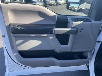 2017 Ford F250 Crew Cab, $28987. Photo 12