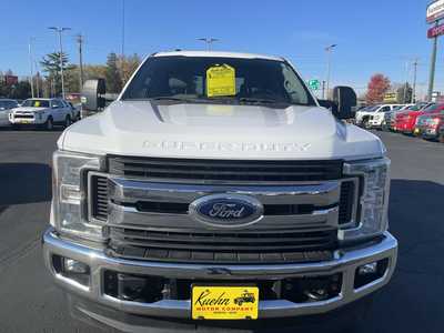 2017 Ford F250 Crew Cab, $28987. Photo 3
