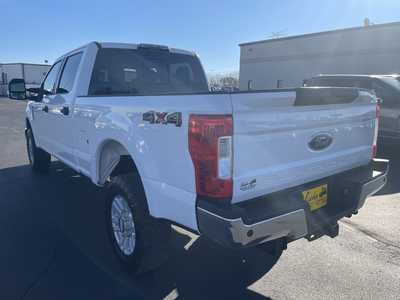 2017 Ford F250 Crew Cab, $28987. Photo 6