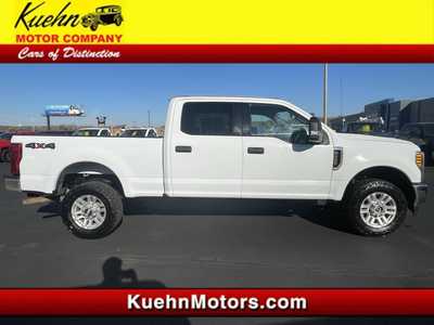 2017 Ford F250 Crew Cab, $28987. Photo 1