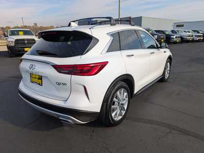 2020 Infiniti QX50, $20995. Photo 8