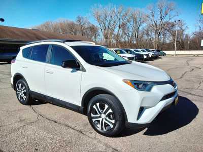 2018 Toyota RAV4, $23495. Photo 2