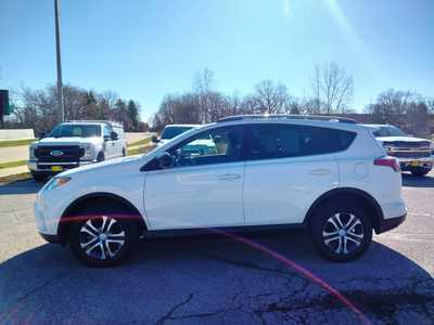 2018 Toyota RAV4, $23495. Photo 5